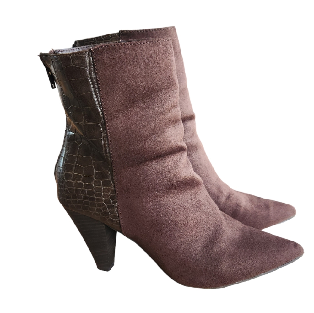 New‎ Directions Boots Alysse Cone Croc